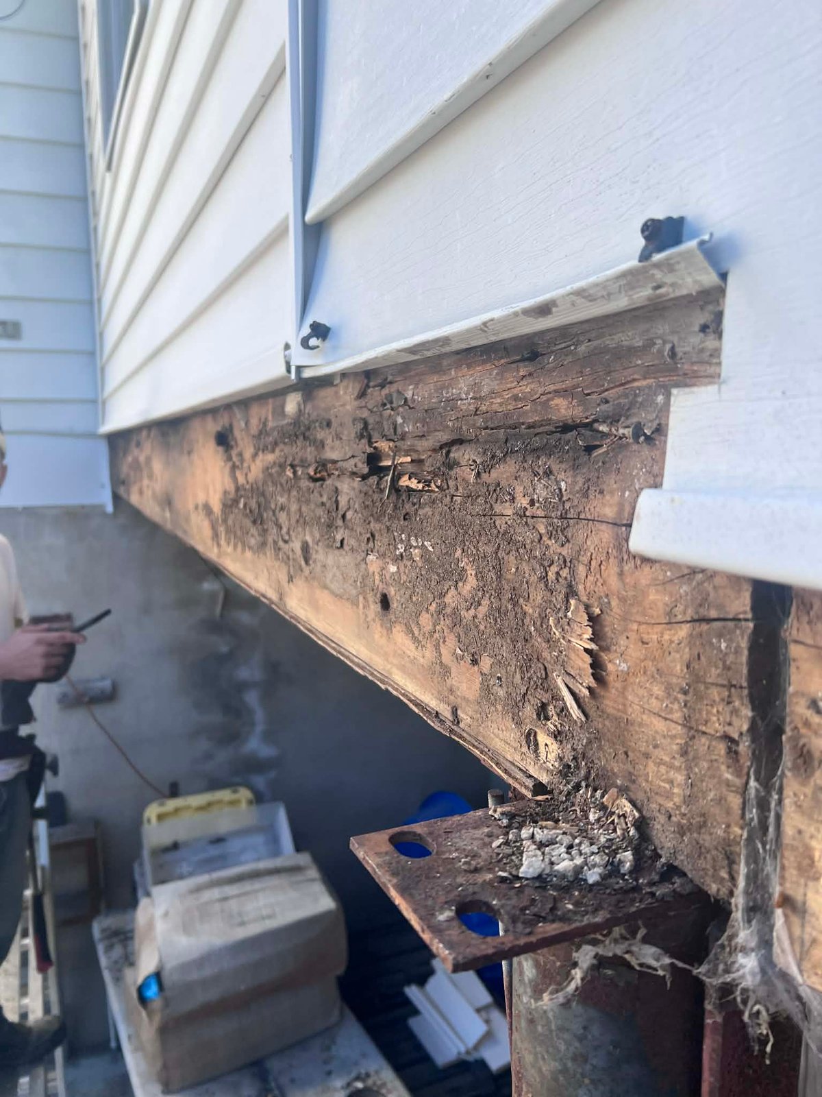 5 Signs You Need a New Roof